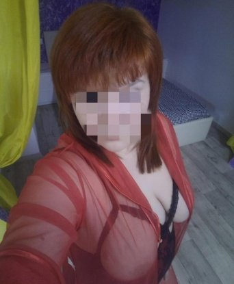 Я креативная, нежная и опытная индивидуалка, готовая подарить тебе незабываемые моменты страсти и наслаждения. Мои услуги просто разнообразны: от классического секса до ролевых игр и экспериментов. Живу я в Москве, городе возможностей и соблазнов, и готова порадовать тебя своими способностями. Загляни в мою галерею фото, чтобы убедиться, что я настоящая богиня страсти. Мои клиенты остаются в восторге от встреч со мной, так что не упусти свой шанс! 💋 Оксана